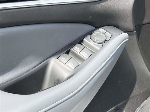 Used 2023 Buick Enclave Essence w/ Experience Buick Package AWD/4WD image 19