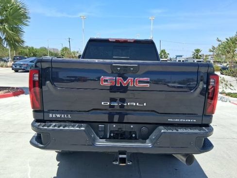 Used 2024 GMC Sierra 2500 Denali w/ Denali Reserve Package AWD/4WD image 5