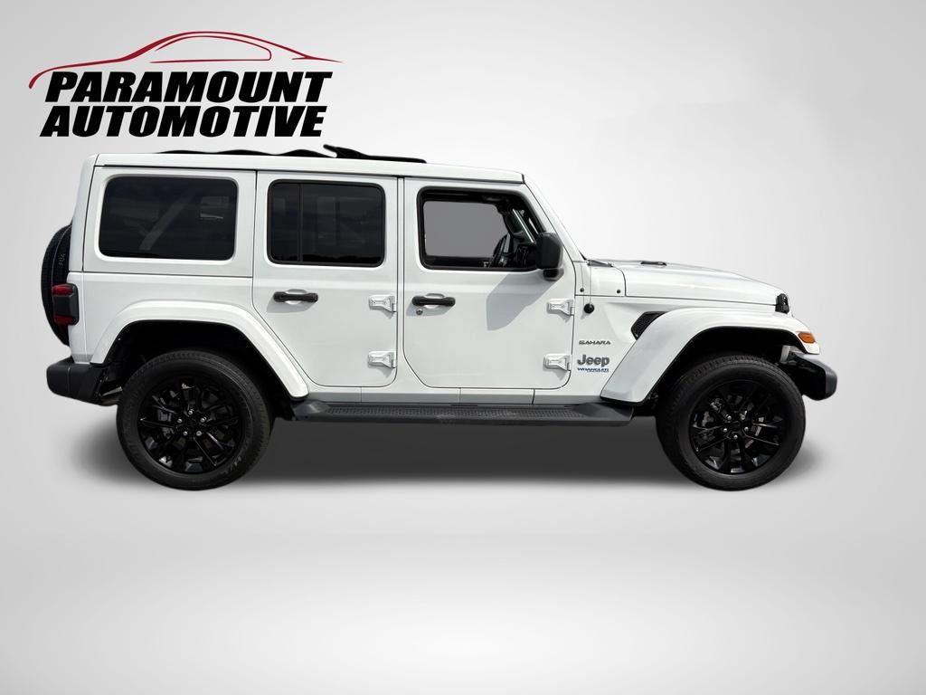 Used 2022 Jeep Wrangler Unlimited Sahara w/ Cold Weather Group AWD/4WD image 3