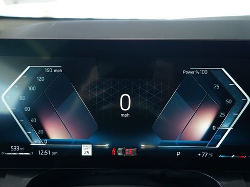 Used 2025 BMW X3 xDrive30i w/ Convenience Package image 16