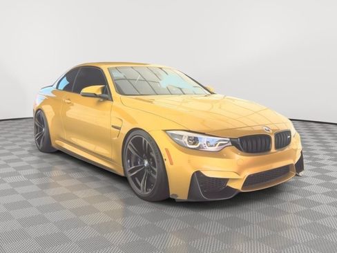 Used 2020 BMW M4 Convertible w/ Competition Package RWD image 15