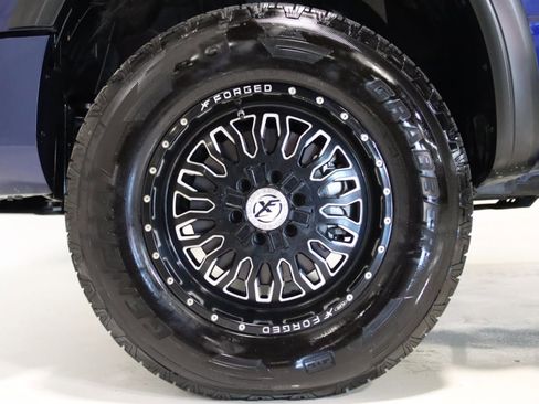 Used 2024 Nissan Titan PRO-4X w/ Pro-4x Convenience Package image 83