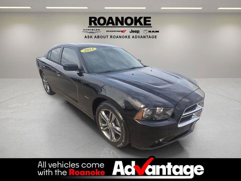 Used 2014 Dodge Charger R/T image 12