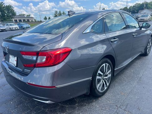 Used 2018 Honda Accord Touring image 7