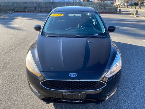 Used 2018 Ford Focus SE image 3