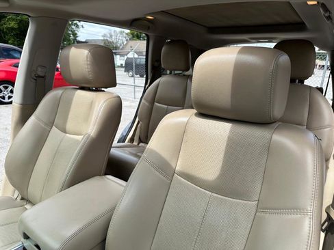 Used 2015 Nissan Pathfinder Platinum w/ Family Entertainment Package image 18