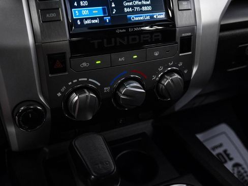 Used 2017 Toyota Tundra SR5 image 25
