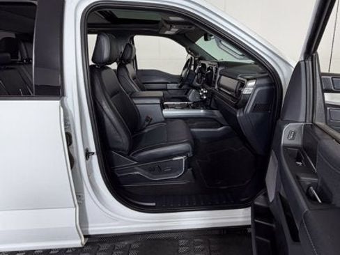 Used 2023 Ford F250 Lariat w/ Lariat Ultimate Package AWD/4WD image 6
