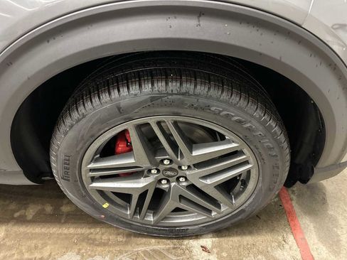 New 2026 Ford Explorer ST w/ Sun And Sound Package image 5