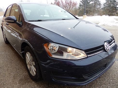 Used 2016 Volkswagen Golf SE image 11