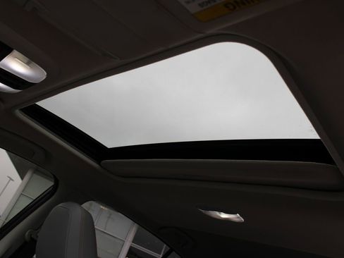 Used 2018 Subaru Crosstrek 2.0i Limited image 21