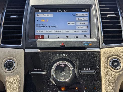 Used 2017 Ford Taurus Limited image 13