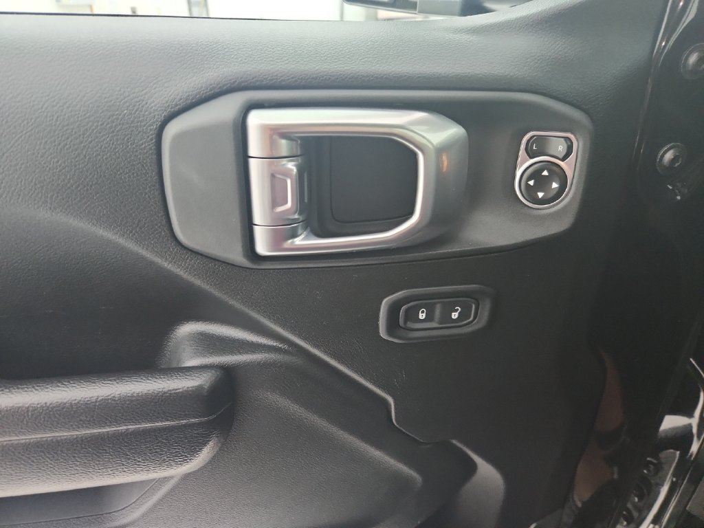 Certified 2024 Jeep Gladiator Mojave w/ Technology Group AWD/4WD image 24