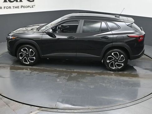 New 2026 Chevrolet Trax RS w/ Sunroof Package image 21