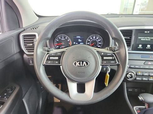 Used 2022 Kia Sportage LX AWD/4WD image 12