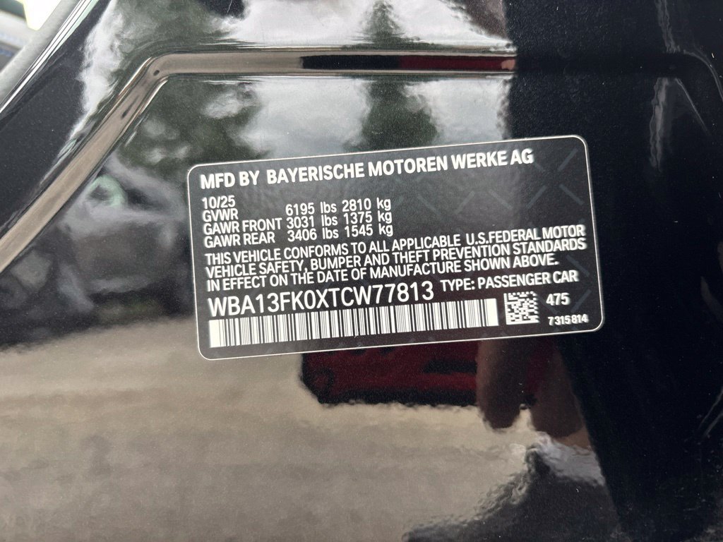 Used 2026 BMW 550e xDrive w/ Premium Package AWD/4WD image 9
