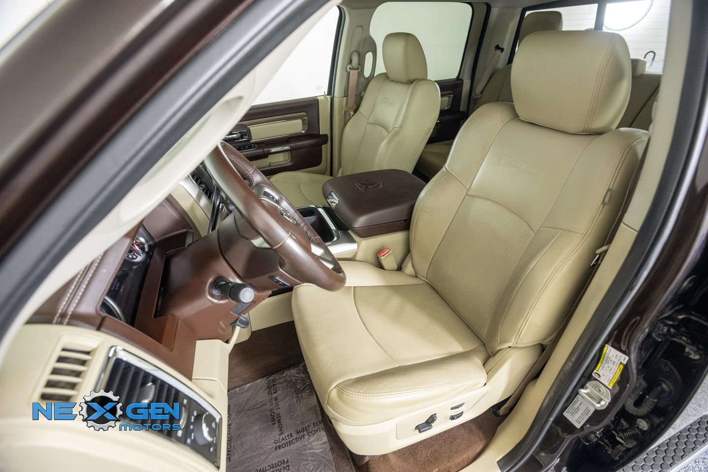 Used 2017 RAM 2500 Laramie w/ Convenience Group AWD/4WD image 26