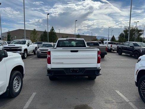 Used 2019 Chevrolet Silverado 1500 W/T w/ Z71 Off-Road Package AWD/4WD image 3