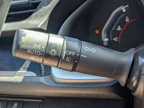 Used 2019 Honda Civic Sport image 6