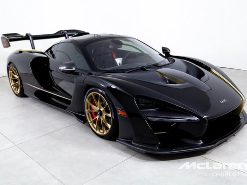 Used 2019 McLaren Senna RWD image 3