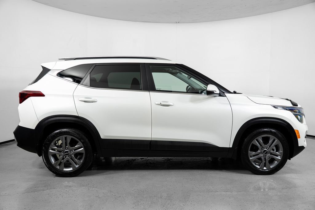 Used 2023 Kia Seltos S FWD image 3