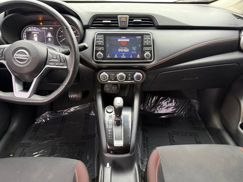 Used 2021 Nissan Versa SR image 10