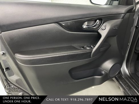 Used 2019 Nissan Rogue SL image 20