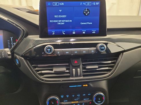 Used 2024 Ford Escape ST-Line image 25