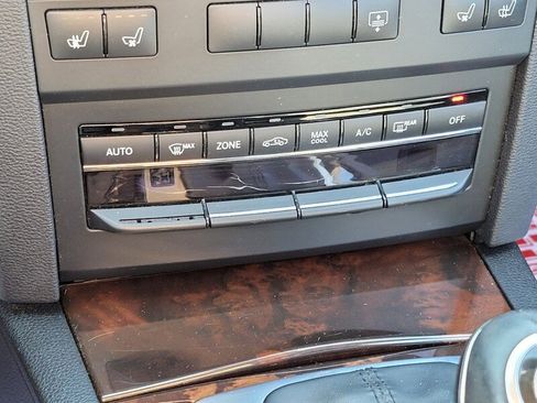 Used 2013 Mercedes-Benz E 350 Coupe image 19