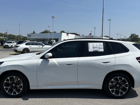 Used 2025 BMW X3 xDrive30i w/ Premium Package AWD/4WD image 7