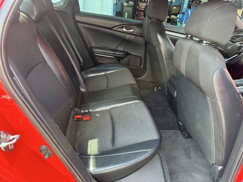 Used 2019 Honda Civic Sport image 16