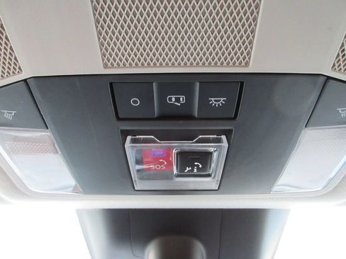 Used 2025 Mitsubishi Eclipse Cross LE AWD/4WD image 31