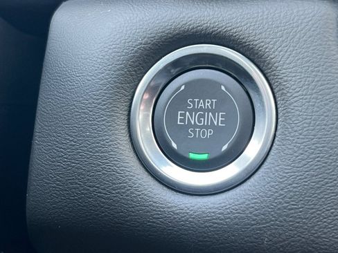 New 2026 GMC Canyon Elevation w/ Convenience Package image 19