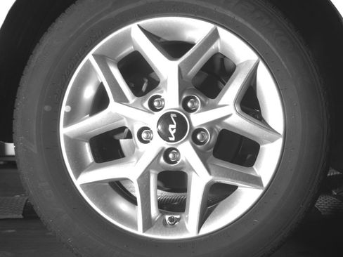 Used 2025 Kia Soul LX w/ LX Technology Package image 15