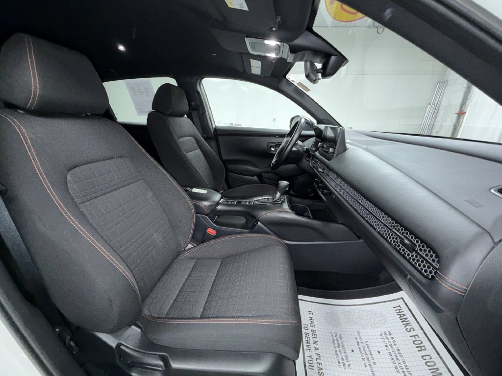 Used 2025 Honda HR-V Sport image 13