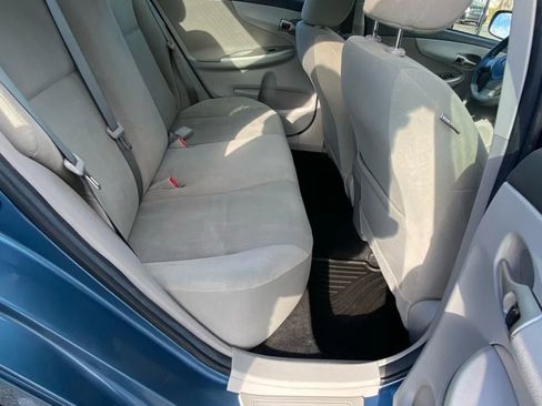 Used 2013 Toyota Corolla LE Special Edition image 17