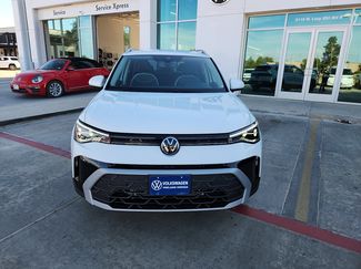 New 2026 Volkswagen Taos SE video 2