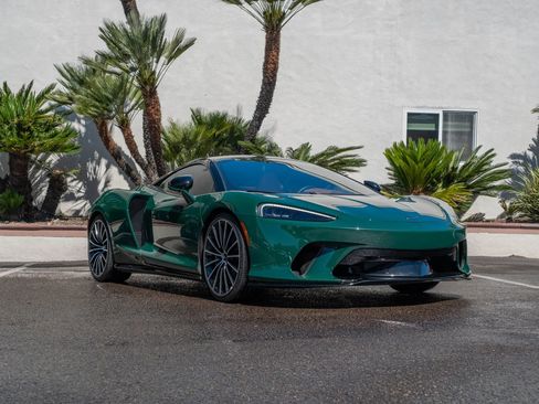 Used 2023 McLaren GT image 28