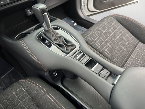 Certified 2024 Honda HR-V Sport image 17