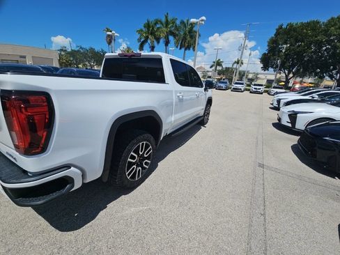 Used 2025 GMC Sierra 1500 AT4 w/ AT4 Premium Package AWD/4WD image 7