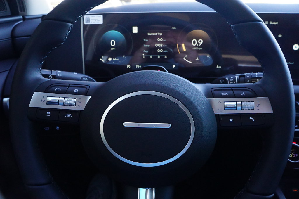 New 2026 Hyundai Tucson SEL FWD image 12