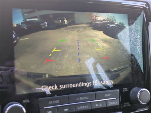 Used 2022 Nissan Frontier Pro-X w/ Technology Package image 19