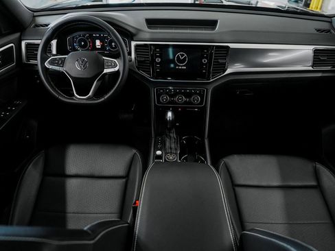 Used 2023 Volkswagen Atlas Cross Sport SEL image 32