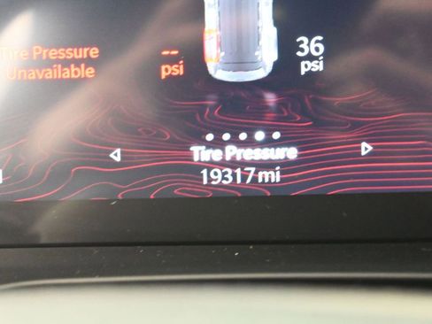 Used 2024 Jeep Grand Cherokee Laredo image 37