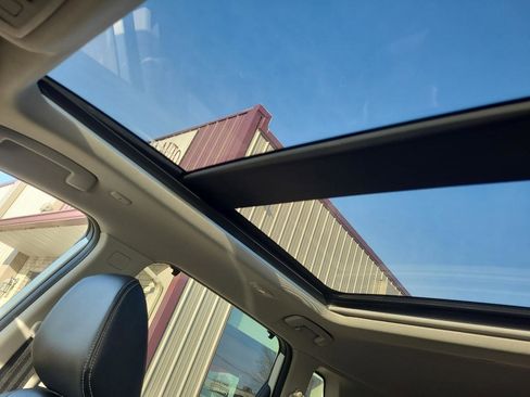 Used 2023 Nissan Rogue SL w/ SL Premium Package image 28