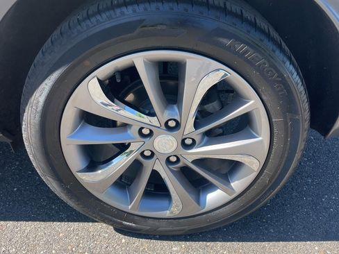 Used 2023 Buick Encore GX Essence w/ Experience Buick Package AWD/4WD image 9