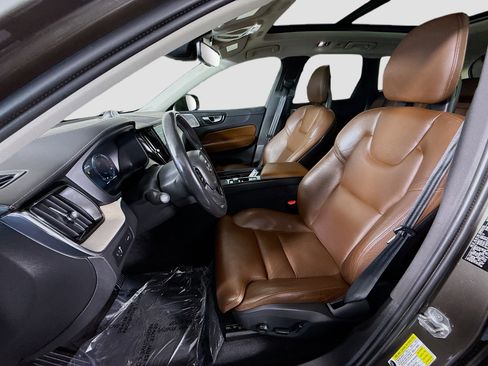 Used 2018 Volvo XC60 T6 Inscription w/ Convenience Package image 22