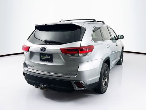Used 2018 Toyota Highlander Limited Platinum AWD/4WD image 9