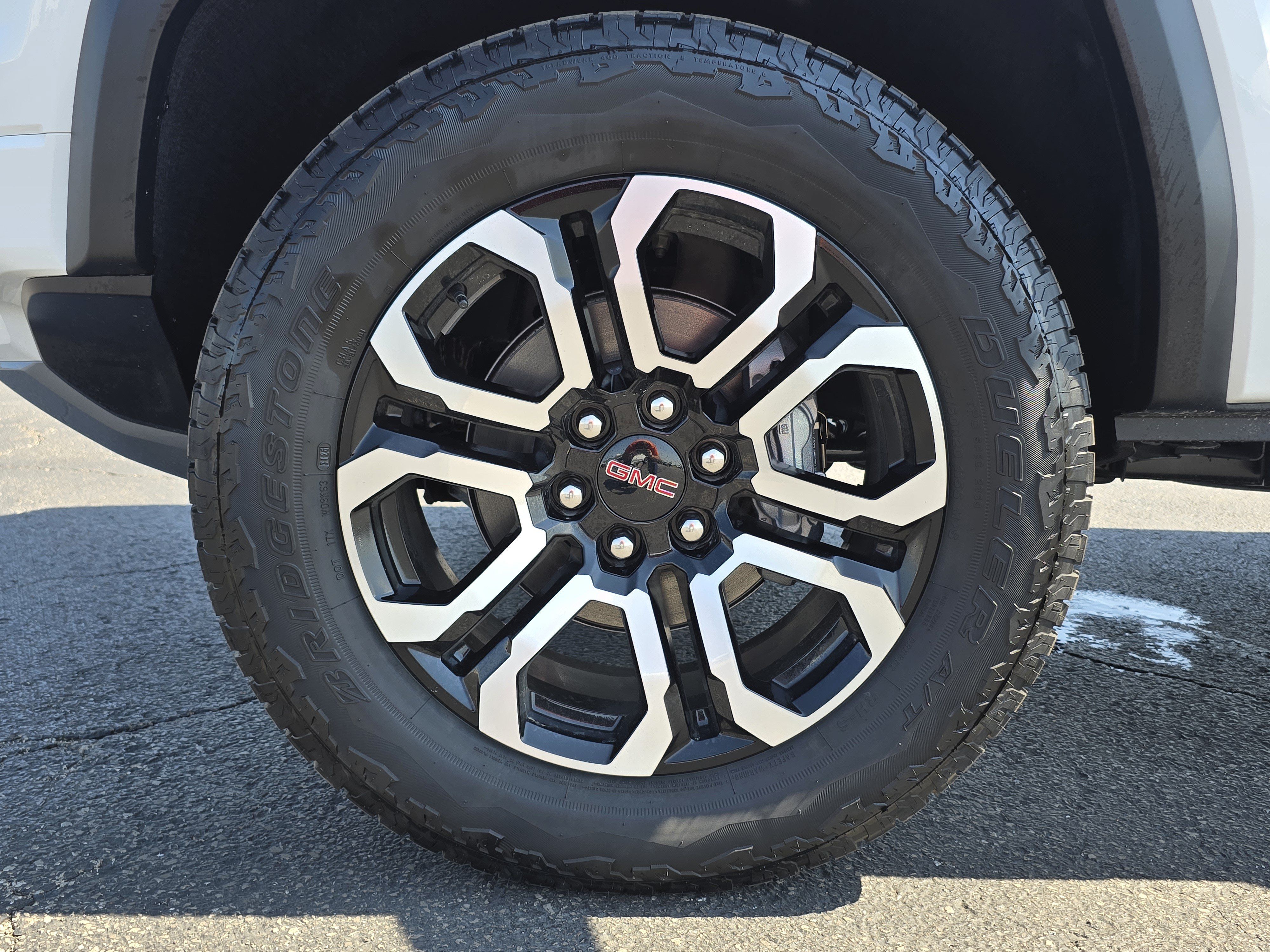 New 2026 GMC Canyon AT4 w/ Technology Plus Package AWD/4WD image 13