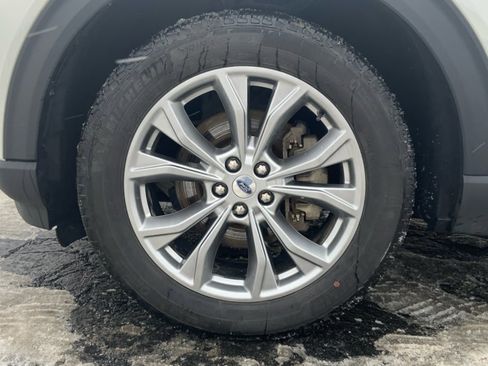 Used 2022 Ford Explorer Limited w/ Limited Technology Package image 31